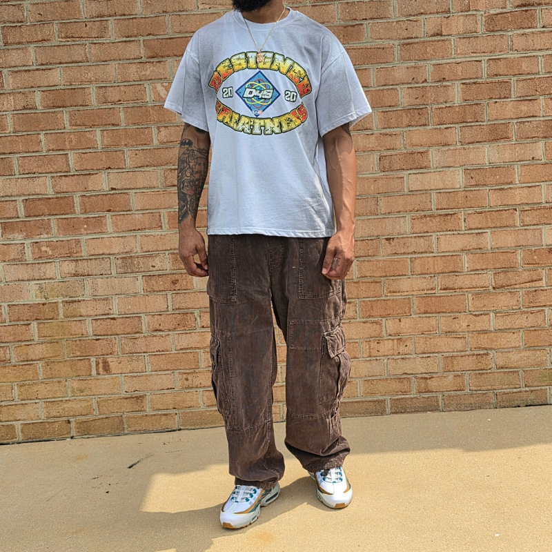 BASES T-SHIRT